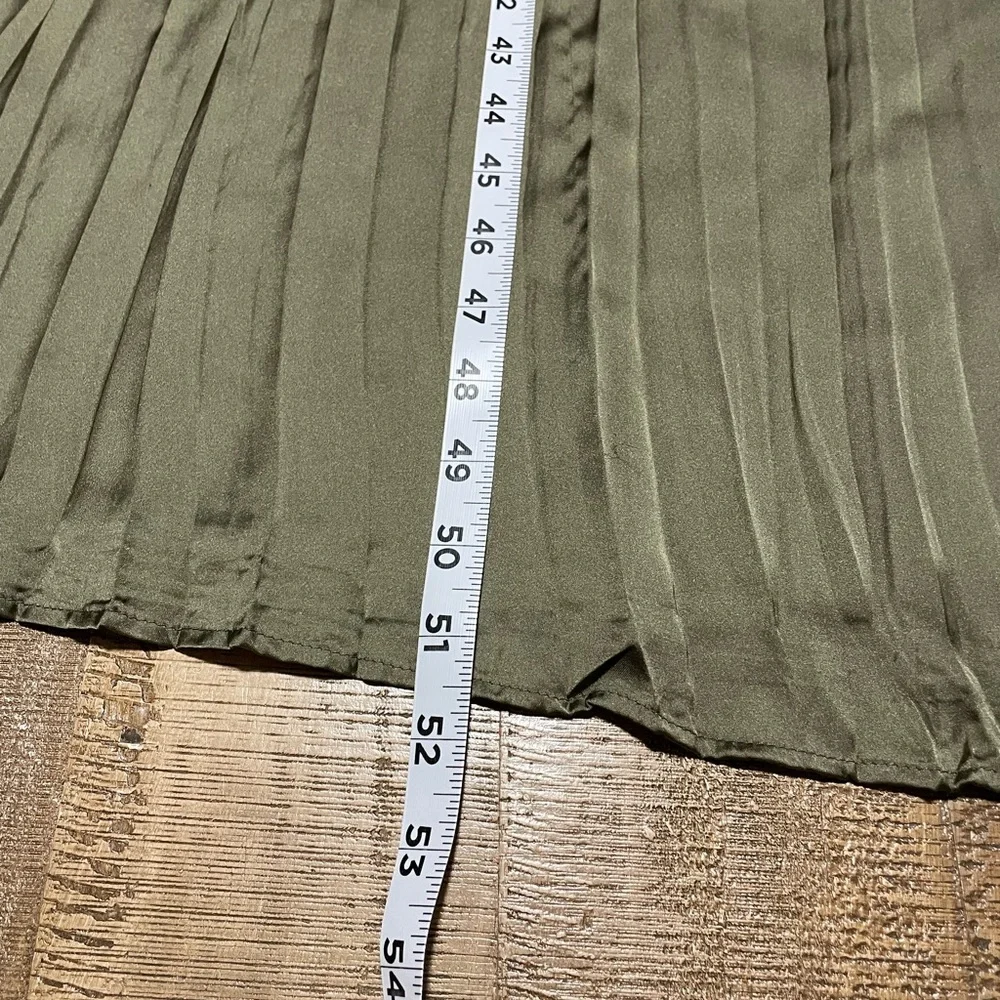 Zara Elegant Olive Green Maxi Dress with adjustable tie straps - Picture 8 of 8